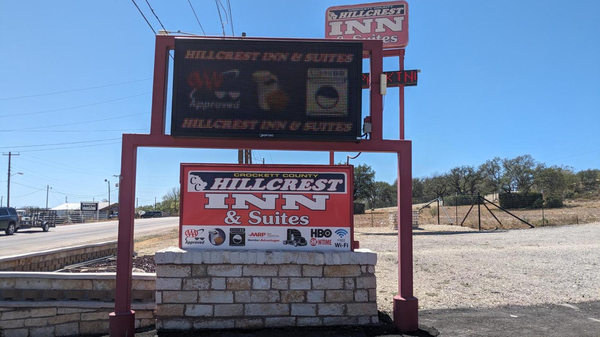 Hillcrest Inn & Suites أوزونا المظهر الخارجي الصورة