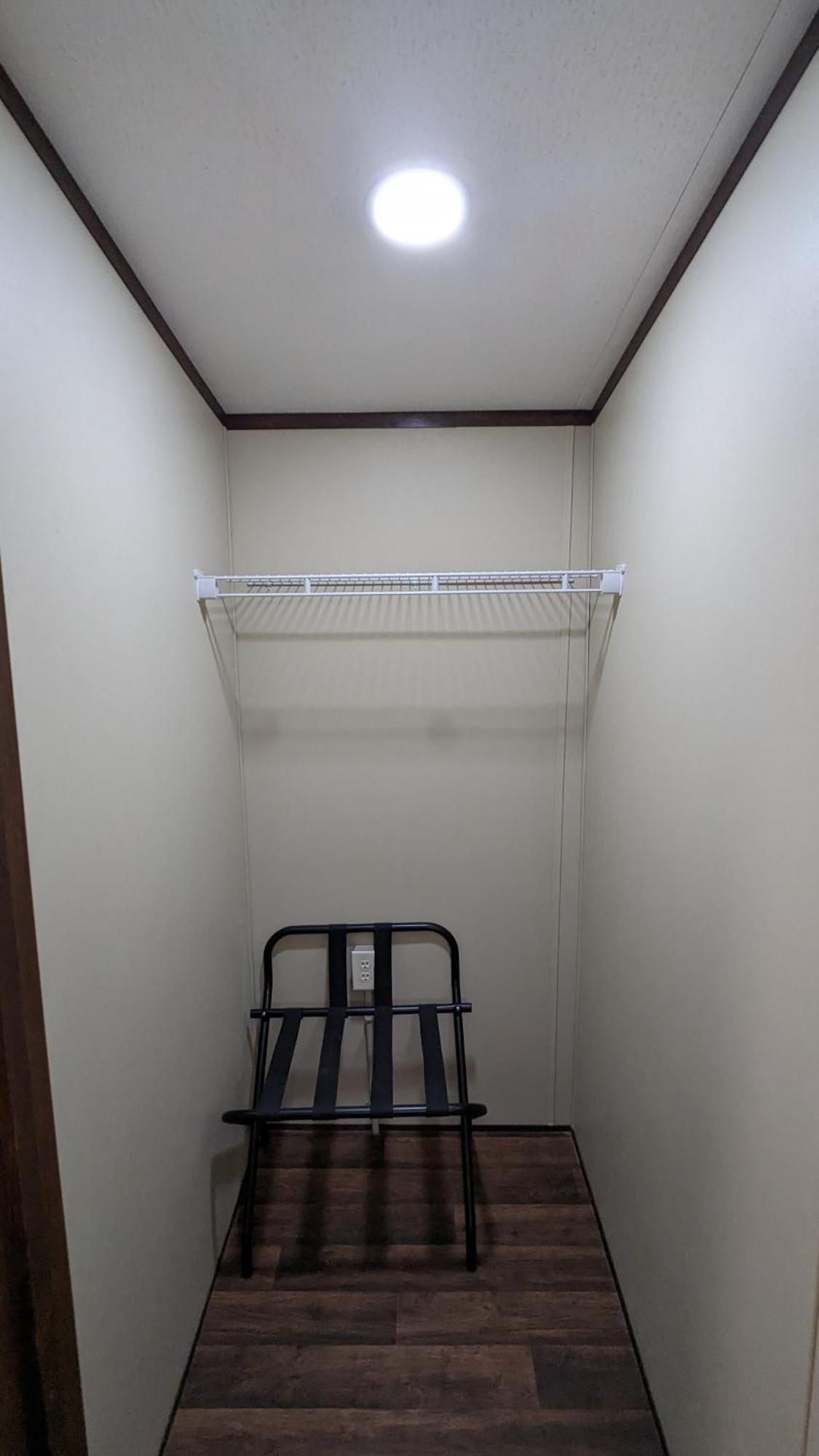 Hillcrest Inn & Suites أوزونا المظهر الخارجي الصورة